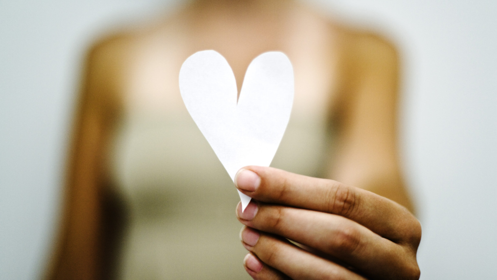 AmyJ-Radioshowimg-MelodeeM